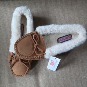 Vineyard Vines Tan and White Moccasin Slippers
